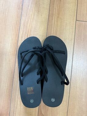 Black Strappy platform Sandals